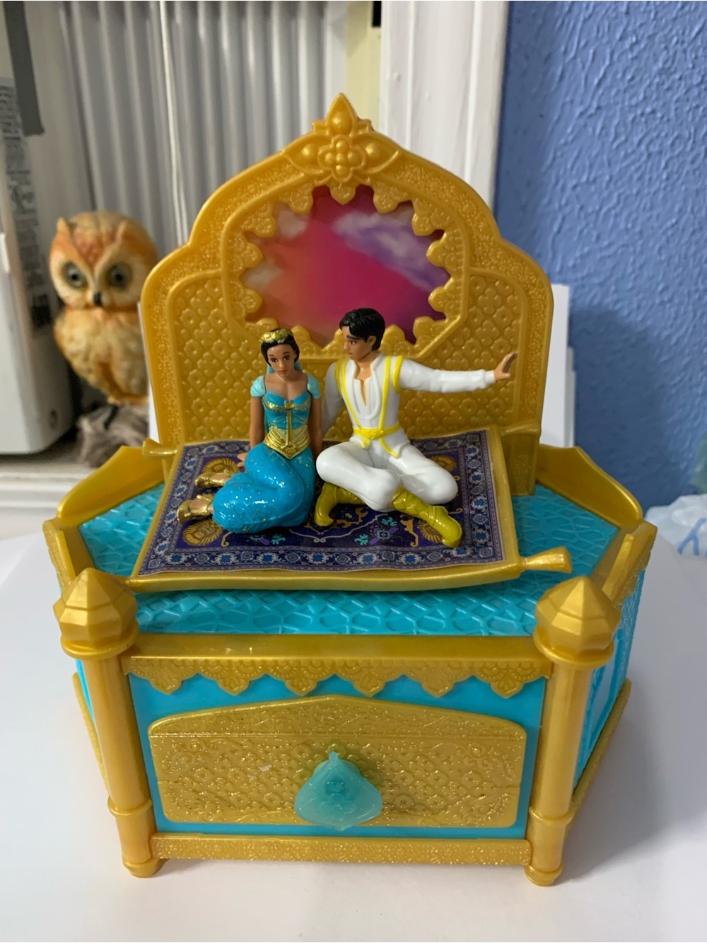 Disney Aladdin & Jasmine Moving Musical Jewelry Box Music Box